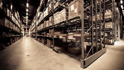 穿梭式貨架存貨與取貨操作指南及普通貨物倉(cāng)儲(chǔ)服務(wù)要點(diǎn)